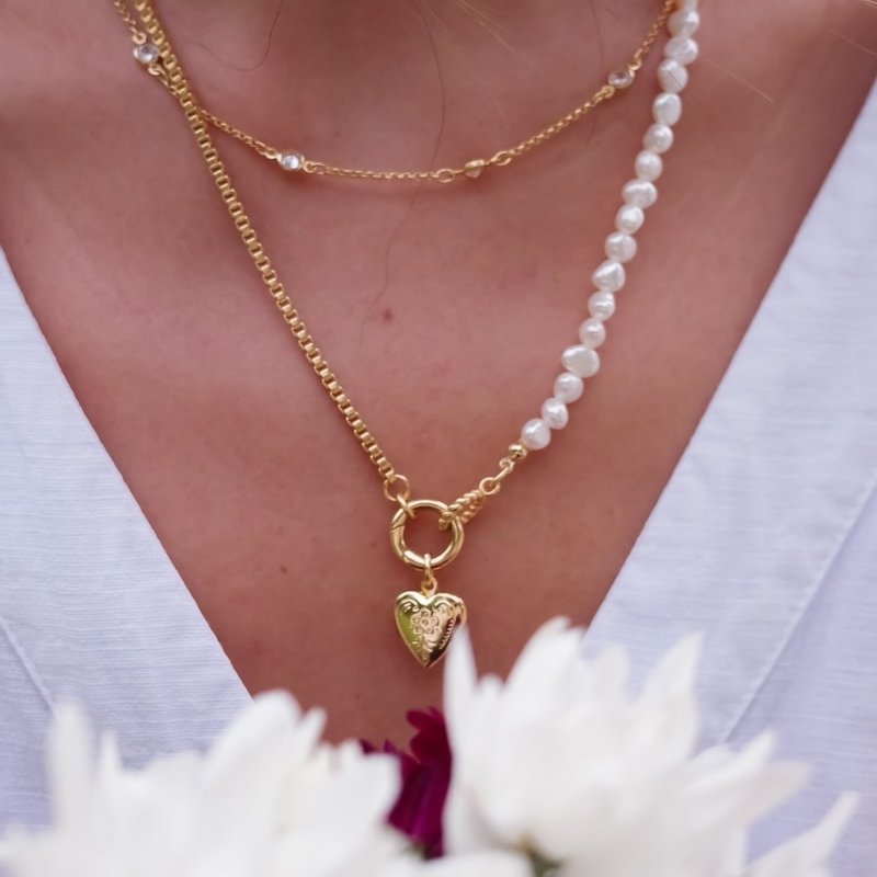 pendant pearl necklace - สร้อยคอ - โลหะ สีทอง