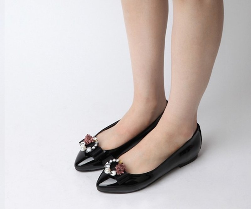 SPUR 聖誕花圈尖頭鞋 JF7013 BLACK - 女休閒鞋/帆布鞋 - 其他材質 黑色