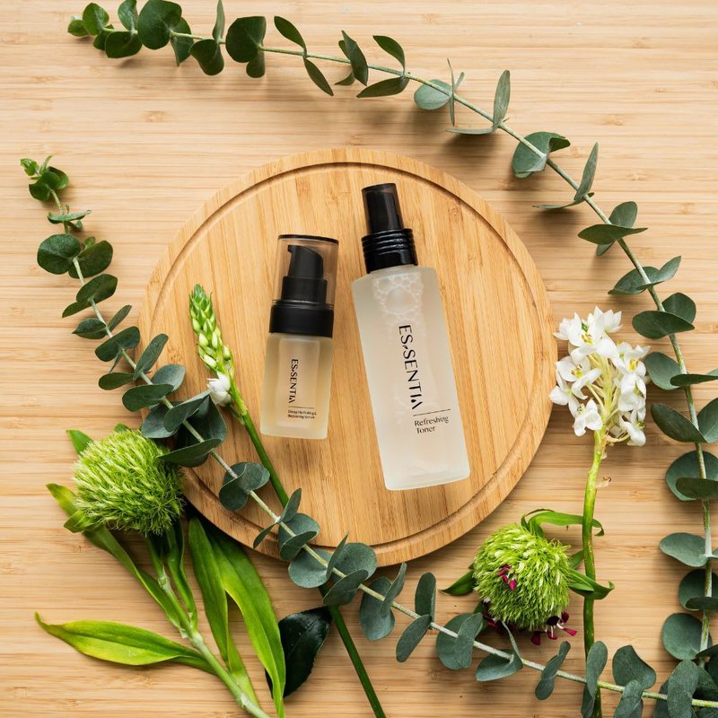 【極萃保濕組】化妝水+精華液 高效保濕 舒緩修護 無酒精香精 - 保養/沐浴旅行組 - 濃縮/萃取物 透明