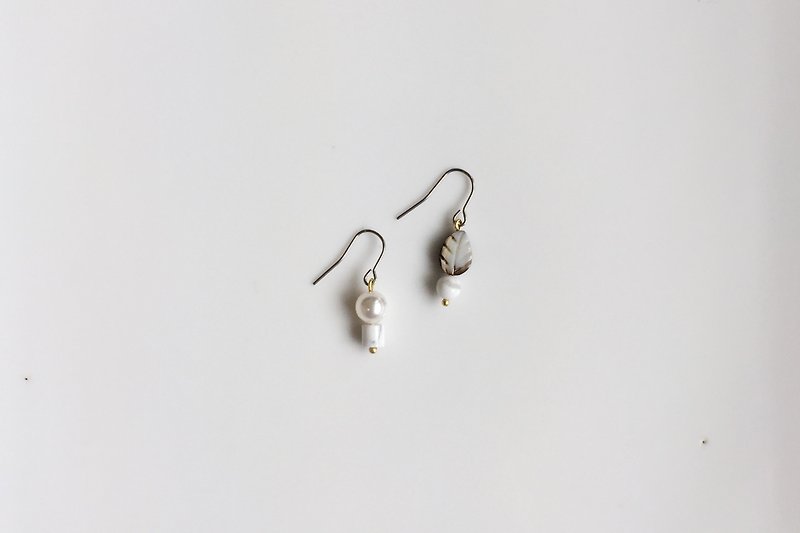 Various gray II asymmetric modeling earrings - Earrings & Clip-ons - Gemstone Gray