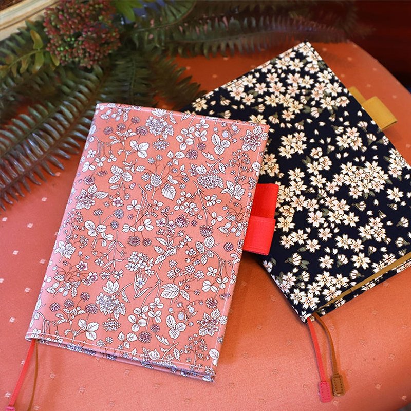B6/32K 2019 log/handbook/day plan (1st, 1st page) - flower cloth - Notebooks & Journals - Paper Multicolor