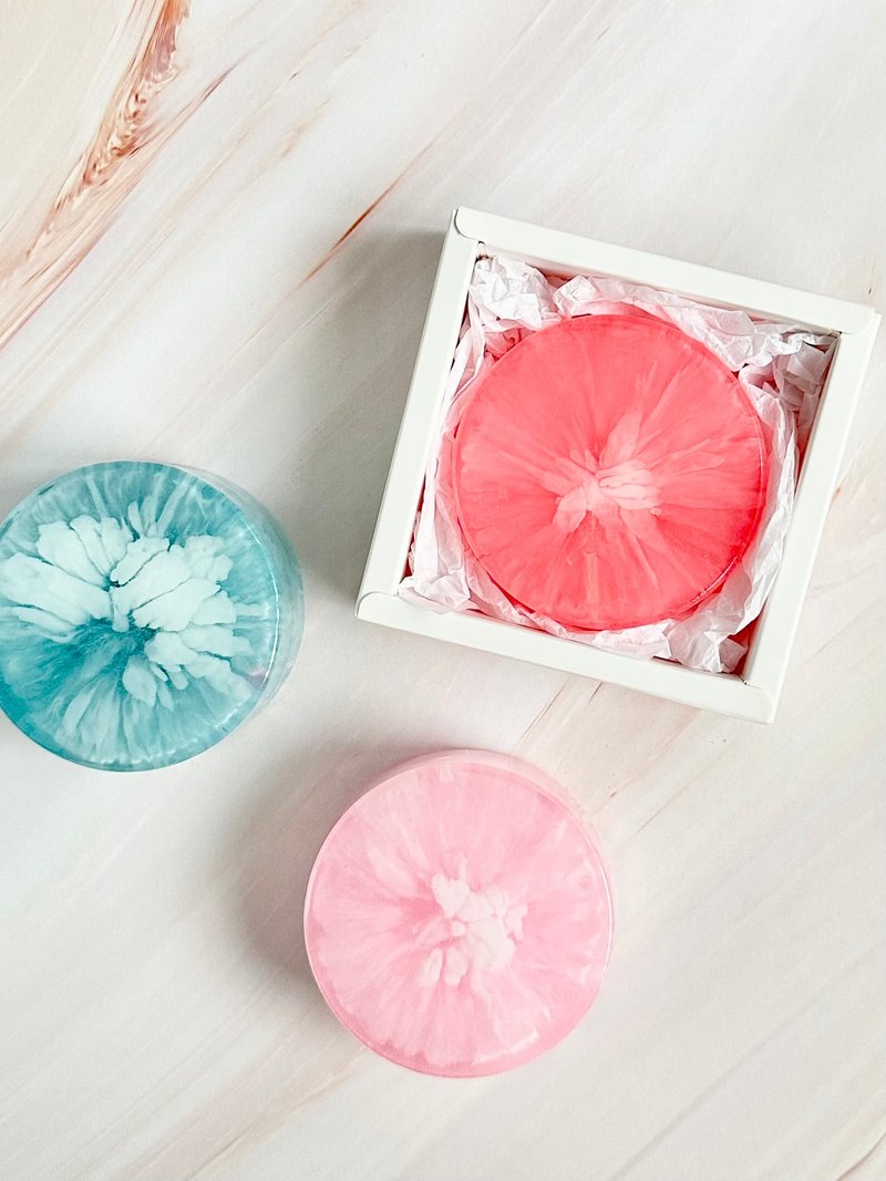 Floral Art Soap: Blooming Radiance. Available in Single or Double Gift Boxes. Ideal for Wedding Favors & Corporate Gifts. - สบู่ - วัสดุอื่นๆ 