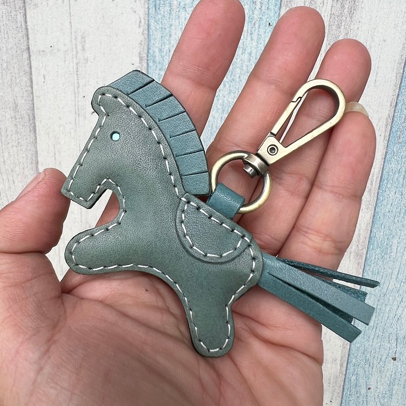 Healing gadgets Turkish blue cute pony hand-stitched leather keychain small size - ที่ห้อยกุญแจ - หนังแท้ สีน้ำเงิน