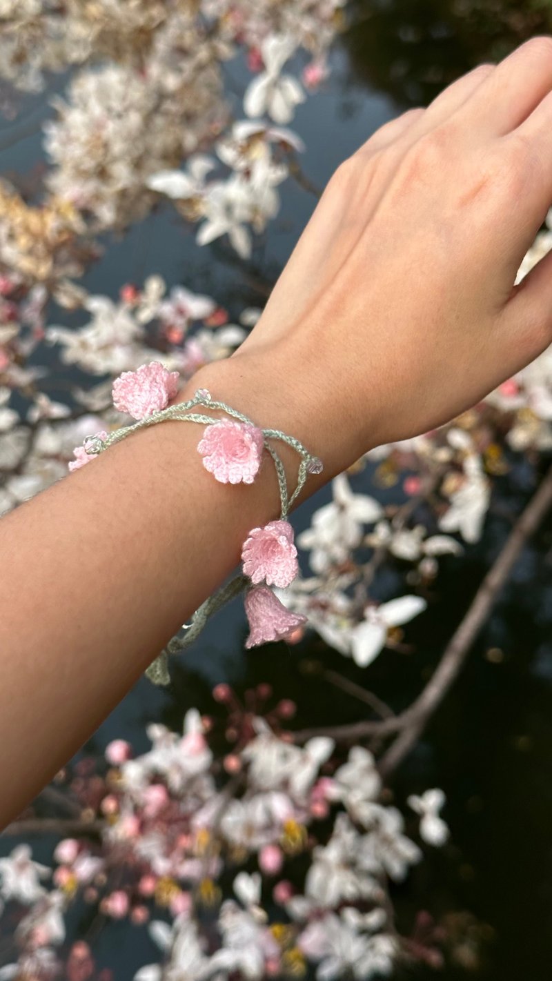 Lily of the valley crochet bracelet BLUSH - 手鍊/手環 - 繡線 粉紅色