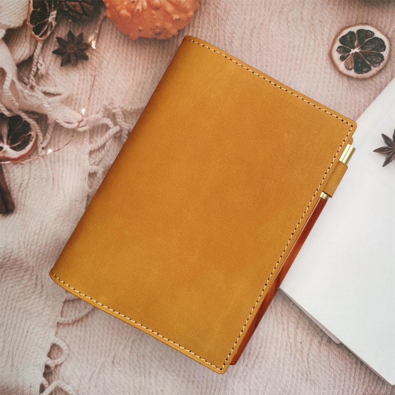 Handmade vegetable tanned leather cowhide note book jacket protective cover travel notepad notebook free custom - สมุดบันทึก/สมุดปฏิทิน - หนังแท้ สีทอง