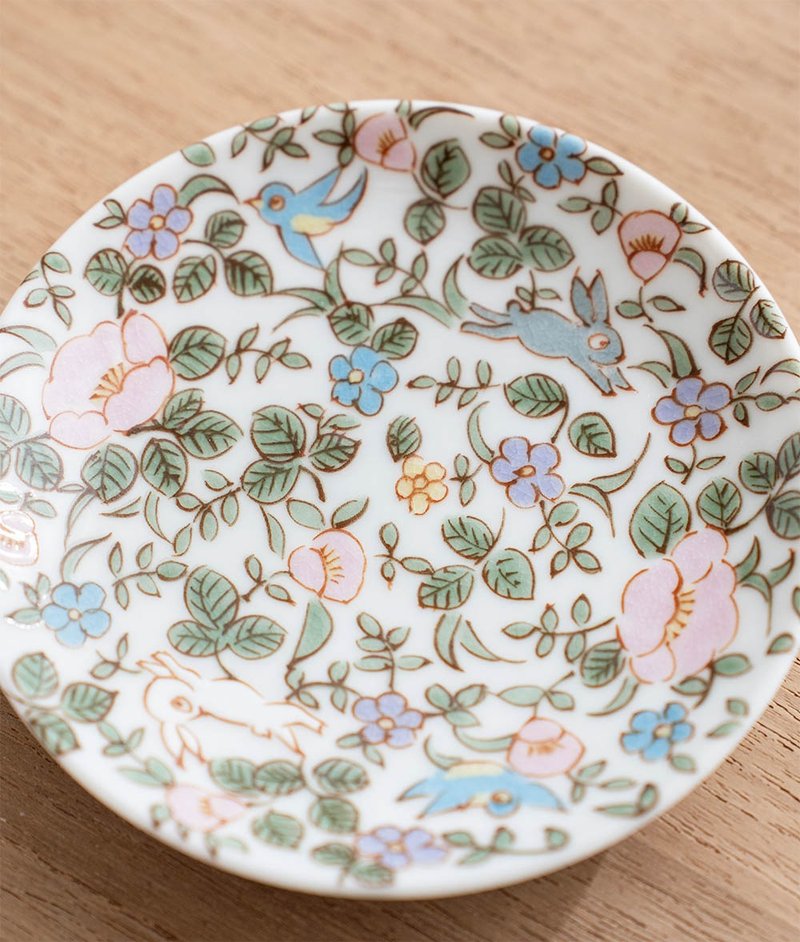 九谷燒 花與兔 小皿(10.4cm) - 盤子/餐盤/盤架 - 瓷 多色