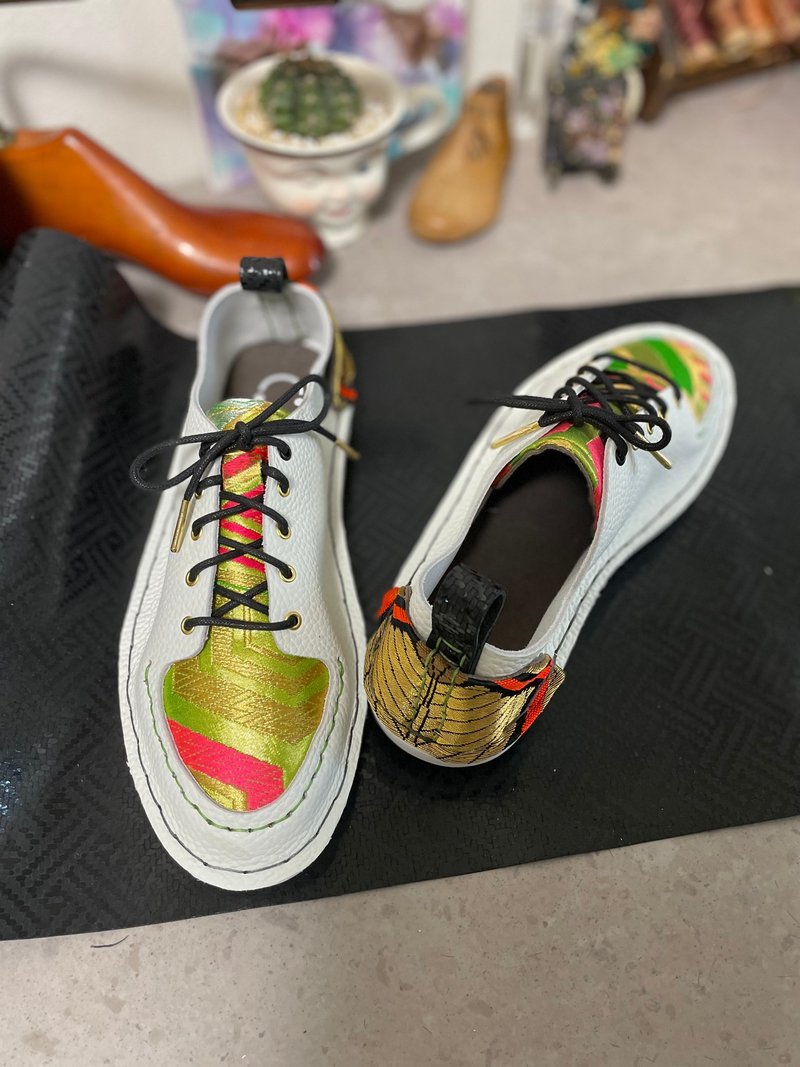 Japan Made Kimono Obi White x Green Low-Cut Sneakers - รองเท้าวิ่งผู้หญิง - หนังแท้ สีเขียว