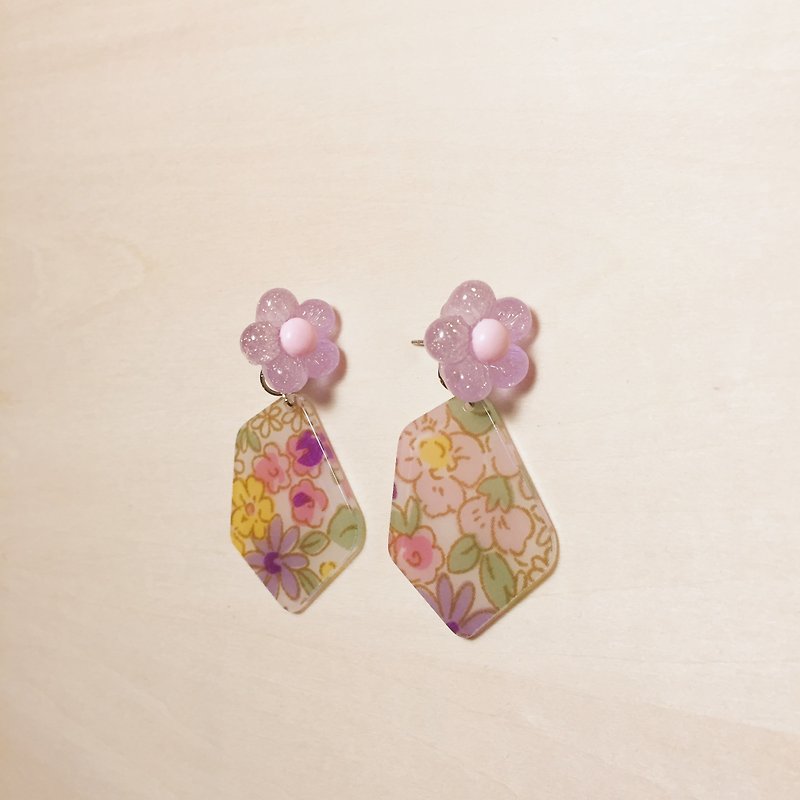 Retro pink purple flower cloth detachable earrings - Earrings & Clip-ons - Resin Purple
