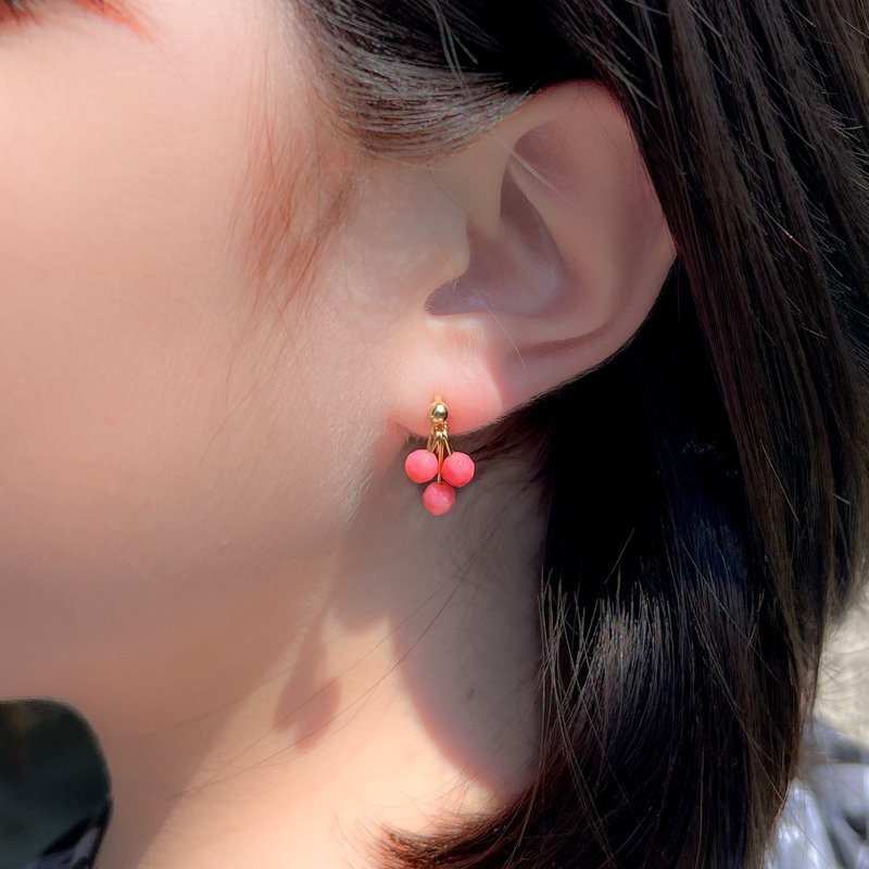Pink Coral Non-piercing earrings 【gift box】 - 耳環/耳夾/耳骨夾 - 純銀 粉紅色