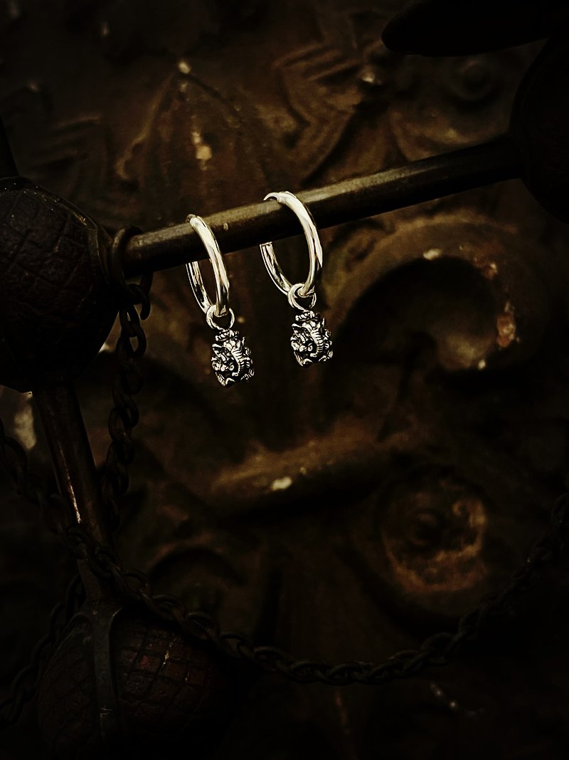 【New Product】Elephant Earrings/Sterling Silver/Single - ต่างหู - เงินแท้ สีเงิน