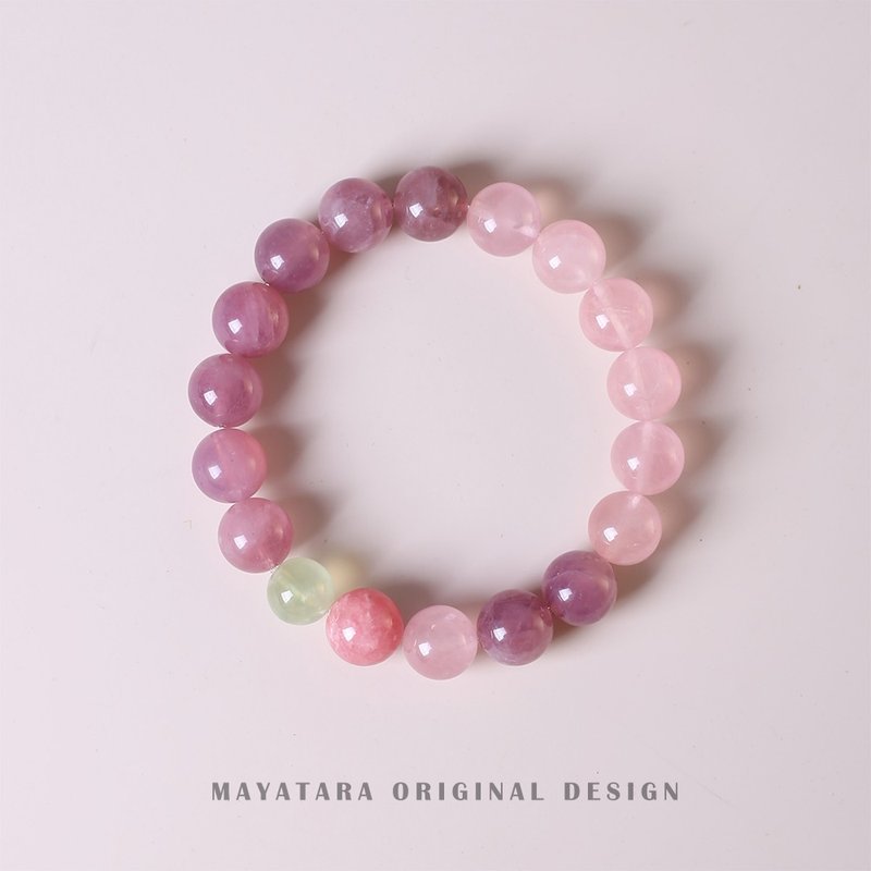 [桃園]石とロードナイトをあしらった天然マダガスカルレッドクォーツブレスレット。女性への桃の贈り物に。 - ブレスレット - 宝石 ピンク