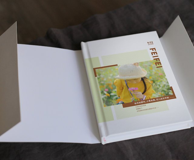 Hardcover small photo book/Party commemoration for couples and  families/Double-framed double-page picture design - Shop GHFdesign Photo  Albums & Books - Pinkoi