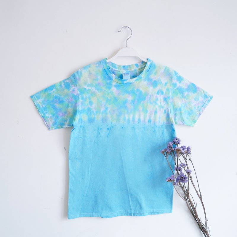 手染めTシャツ  台湾 デザイン Green Dot - トップス ユニセックス - コットン・麻 ブルー