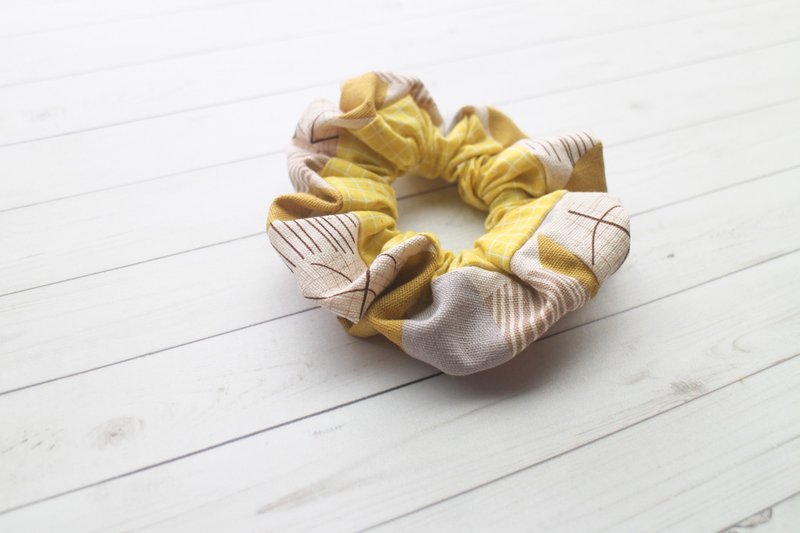 Autumn Literature - Hand made hair scrunchy hair tie hair band Taiwan handcraft - Hair Accessories - Cotton & Hemp Yellow