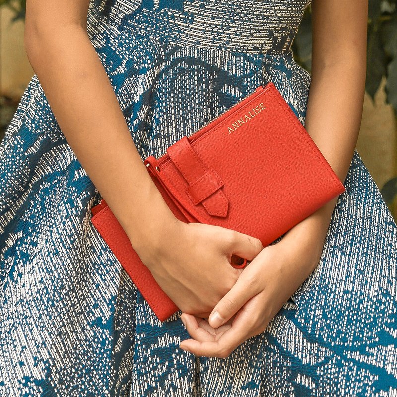 Custom Lettering Saffiano Leather Travel Document Wallet Passport Holder - Red - กระเป๋าสตางค์ - หนังแท้ สีแดง