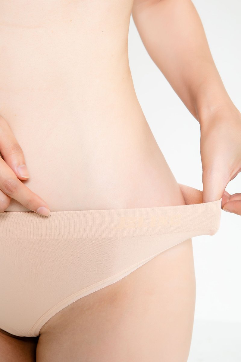 【JELING】Minimalist - Seamless Thong (SKIN) - Women's Underwear - Nylon Pink