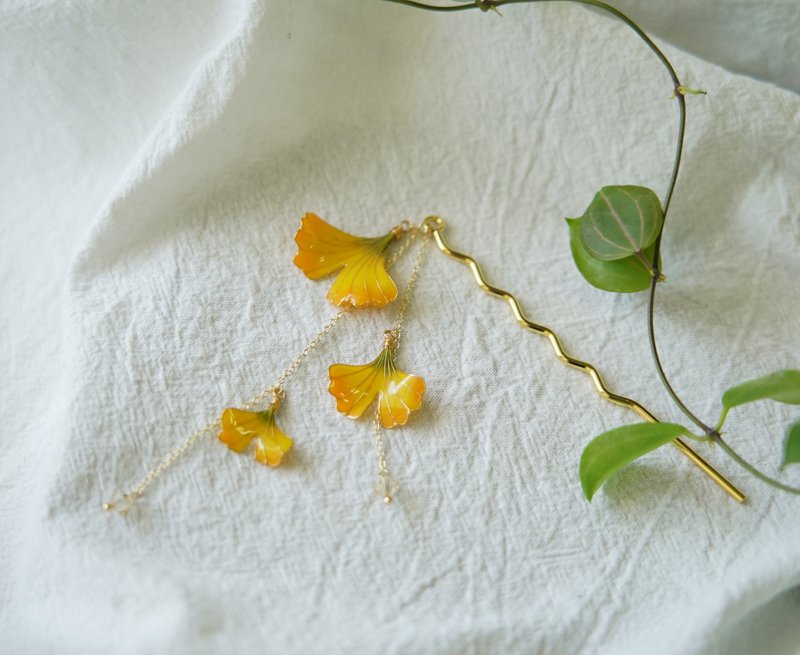 Ginkgo • Late Summer - Resin Hairpin and Fork Ornament Gift - เครื่องประดับผม - เรซิน สีส้ม