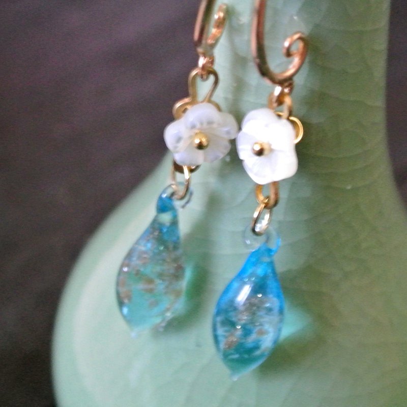 Weiyang earrings (gold sand + lake blue) - Earrings & Clip-ons - Copper & Brass Blue
