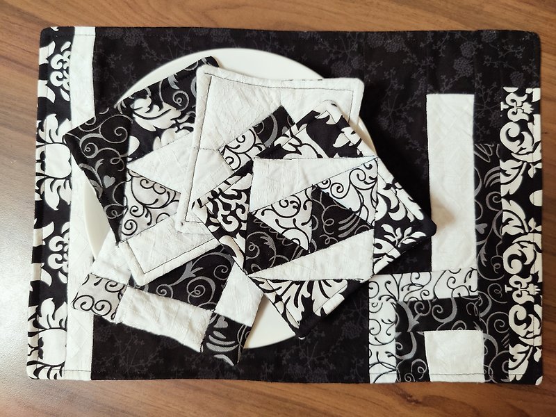 Geometric pattern black and white tile series combination-placemat×2 coaster×4 - Place Mats & Dining Décor - Cotton & Hemp 