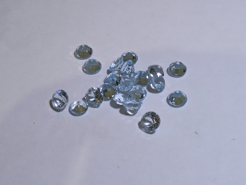 Diamond cut sky blue topaz - งานโลหะ/เครื่องประดับ - เครื่องประดับพลอย สีน้ำเงิน