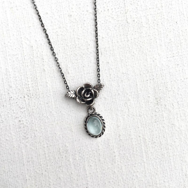 Rose Guardian Clavicle Chain - Collar Necklaces - Gemstone Silver