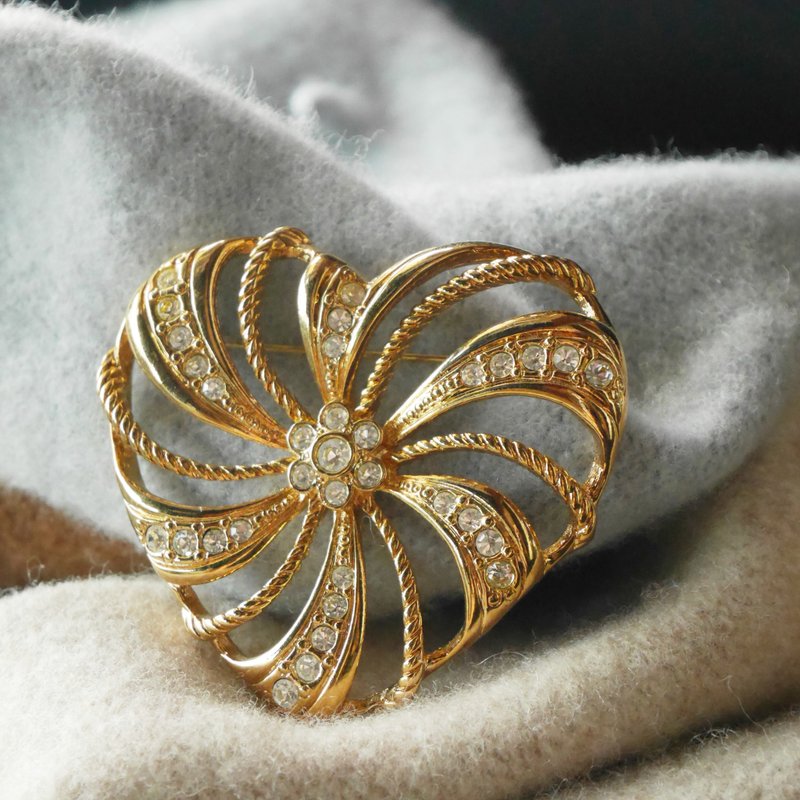 Old and good antique jewelry gold Avon line Stone love pin brooch B2198 - เข็มกลัด - โลหะ สีทอง