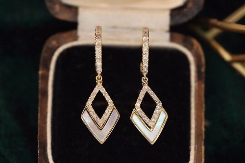 Joiel Fine Jewelry Designs 18K金鑽石耳環 菱形設計