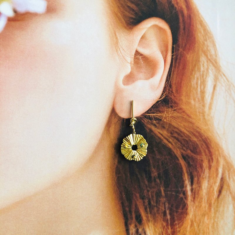 彩色珠子925純銀耳環 黃銅耳環 日本風格耳環 母親節禮物 圓形 - 耳環/耳夾 - 純銀 金色