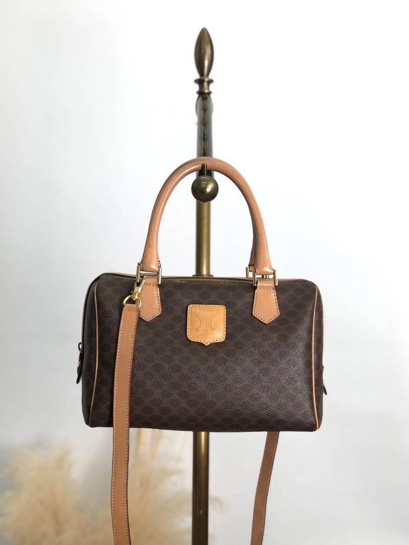 【 日本直送　名牌中古包 】CELINE セリーヌ マカダム ハンドバッグ ブラウン ブラゾン型押し PVC レザー 2way ミニボストン hhykvt - 手提包/手提袋 - 防水材質 咖啡色