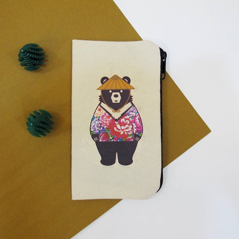 Canvas pencil case cosmetic bag everything storage bag long clip off-white Taiwan black bear - กล่องดินสอ/ถุงดินสอ - ผ้าฝ้าย/ผ้าลินิน ขาว