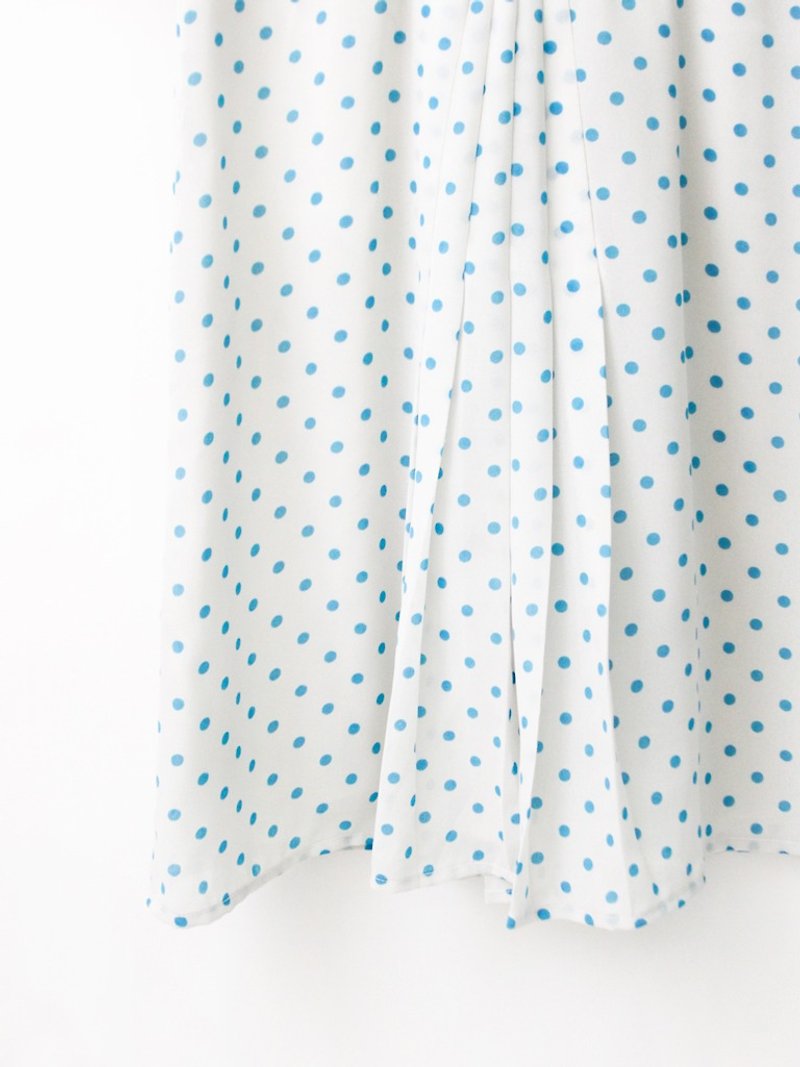 【RE0614D1190】 early summer retro simple fresh water blue little gray short-sleeved ancient dress - ชุดเดรส - เส้นใยสังเคราะห์ ขาว
