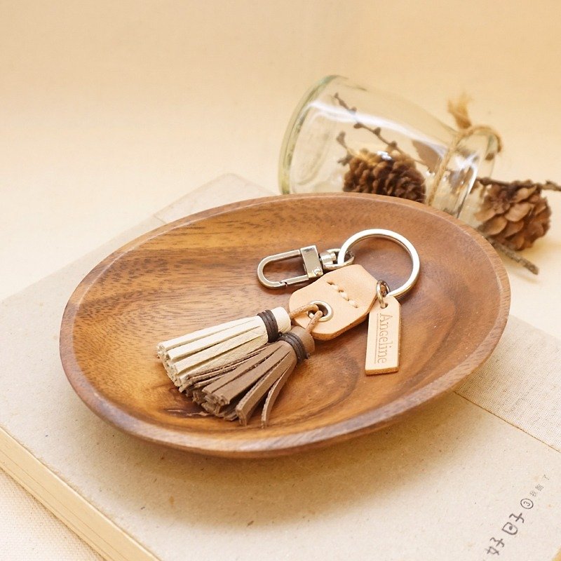 Valentine's Day gift - tassel pendant key ring / Custom Name Tag - ที่ห้อยกุญแจ - หนังแท้ หลากหลายสี