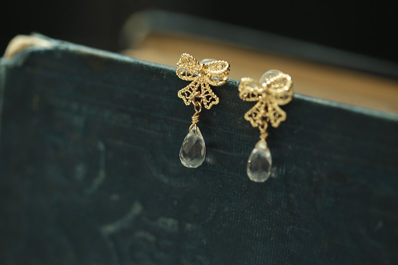 Bow white crystal earrings│cute and elegant girl - Earrings & Clip-ons - Crystal White