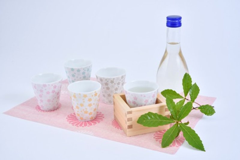 桜モチーフ　カップ(H)　金 - 其他杯子 - 瓷 金色