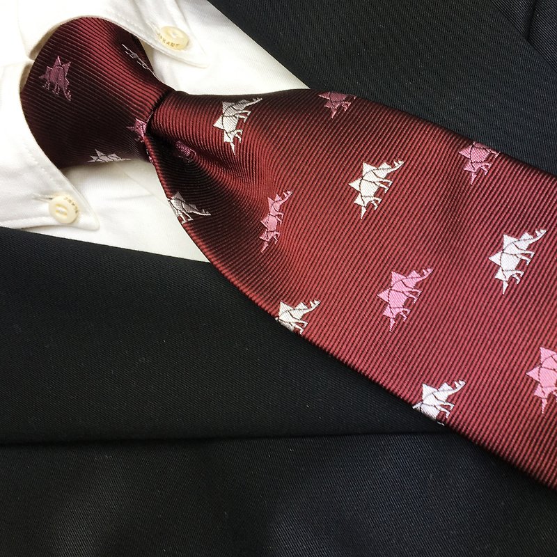 Stegosaurus pattern tie Red necktie - 領呔/呔夾 - 絲．絹 紅色