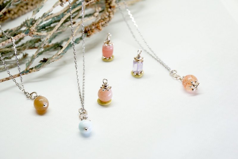 Mini lucky stone optional 2 natural stone handmade crystal clavicle sterling silver necklace - Necklaces - Gemstone White