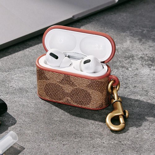 COACH】AirPods Pro Boutique Case Classic Rainbow Big C - Shop COACH Fashion  Tech Headphones & Earbuds Storage - Pinkoi