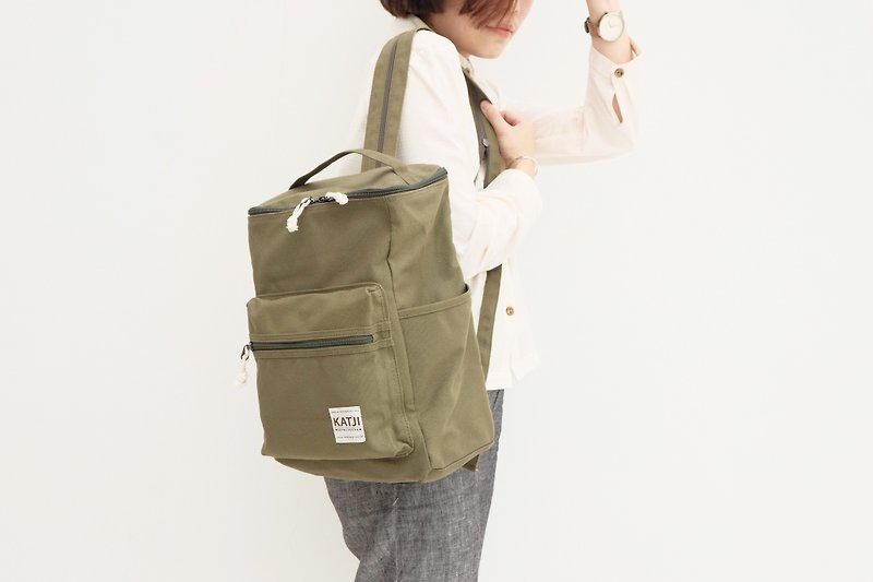 BUCKET BEAM BAG : GREEN COLOR - 後背包/書包 - 其他材質 綠色