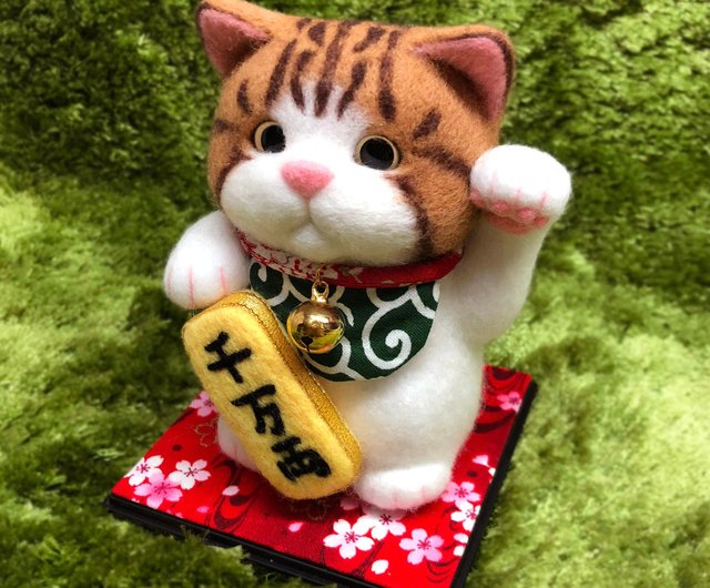 まろやかな招き猫・茶トラ猫 - ショップ nekowoolfelt 置物 - Pinkoi