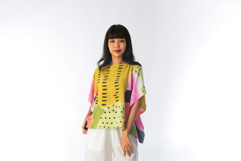 Poncho Blouse Cotton Rayon Hand Painted for Summer resort va - 女上衣/長袖上衣 - 棉．麻 黃色