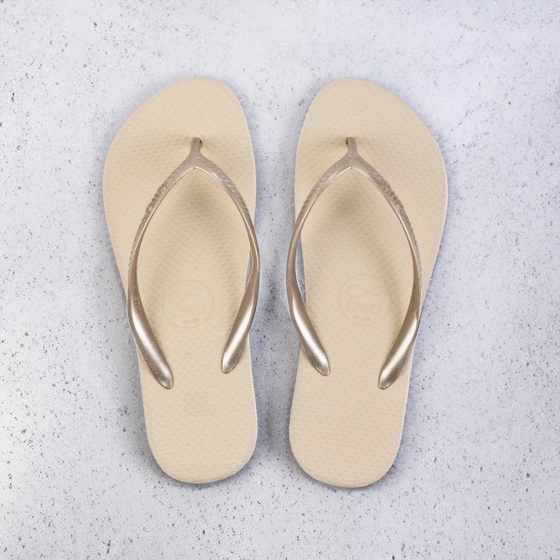 Glint sand gold break-proof aesthetic reinforced shoelace version women's flip-flops slippers MIT QWQ - รองเท้าแตะ - ยาง สีกากี