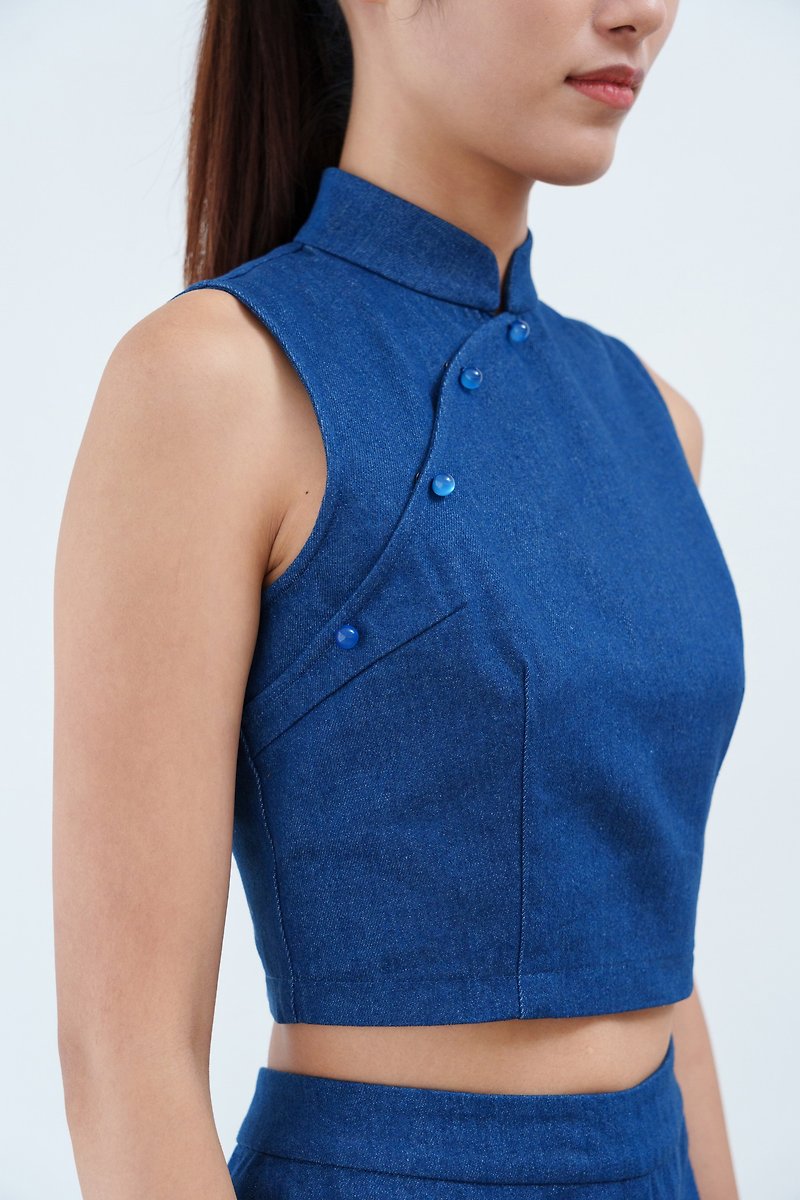 Denim Qipao Top - เสื้อกั๊กผู้หญิง - เส้นใยสังเคราะห์ สีน้ำเงิน