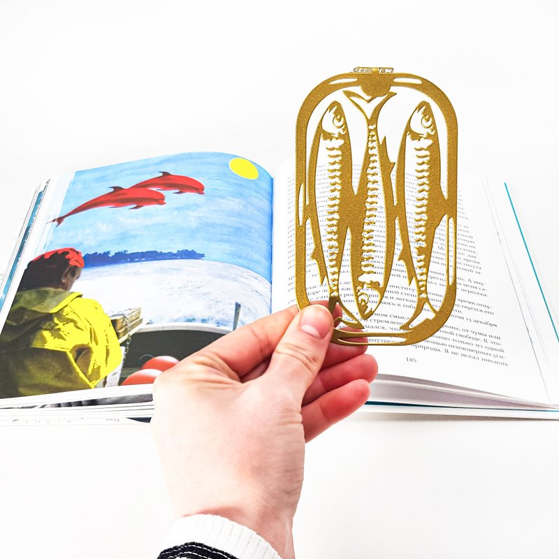 Canned Classics gold metal bookmark sardine can design handmade - 書籤 - 其他金屬 金色