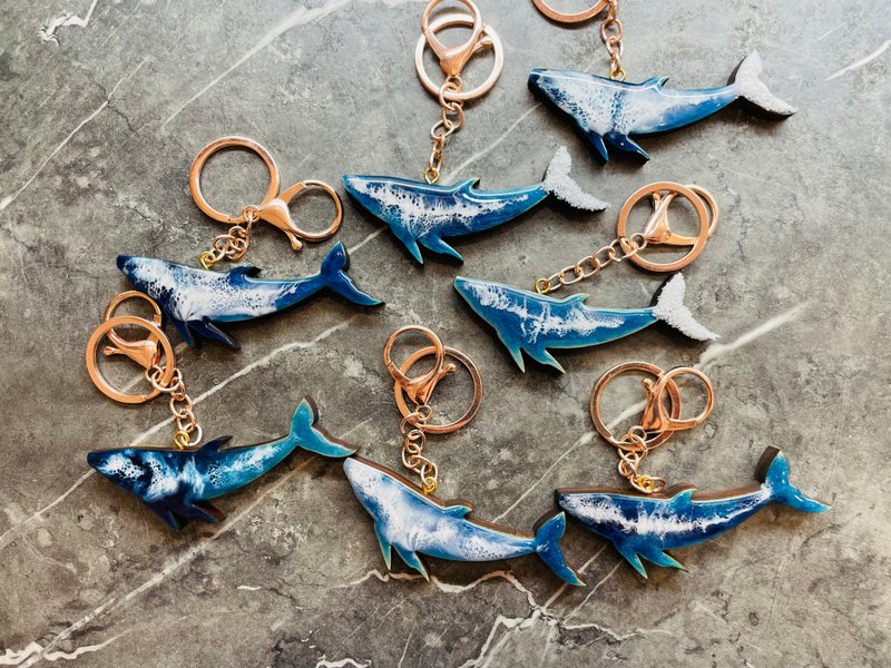 Pine Wave Whale Pendant - Keychains - Wood Blue