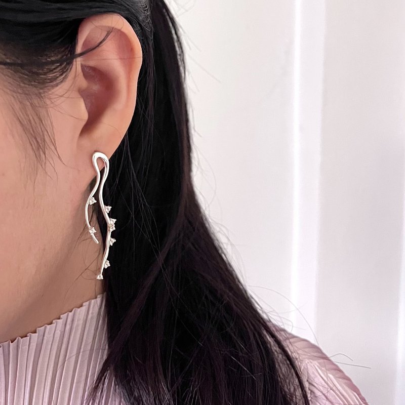 Willowy earrings - 耳環/耳夾/耳骨夾 - 純銀 