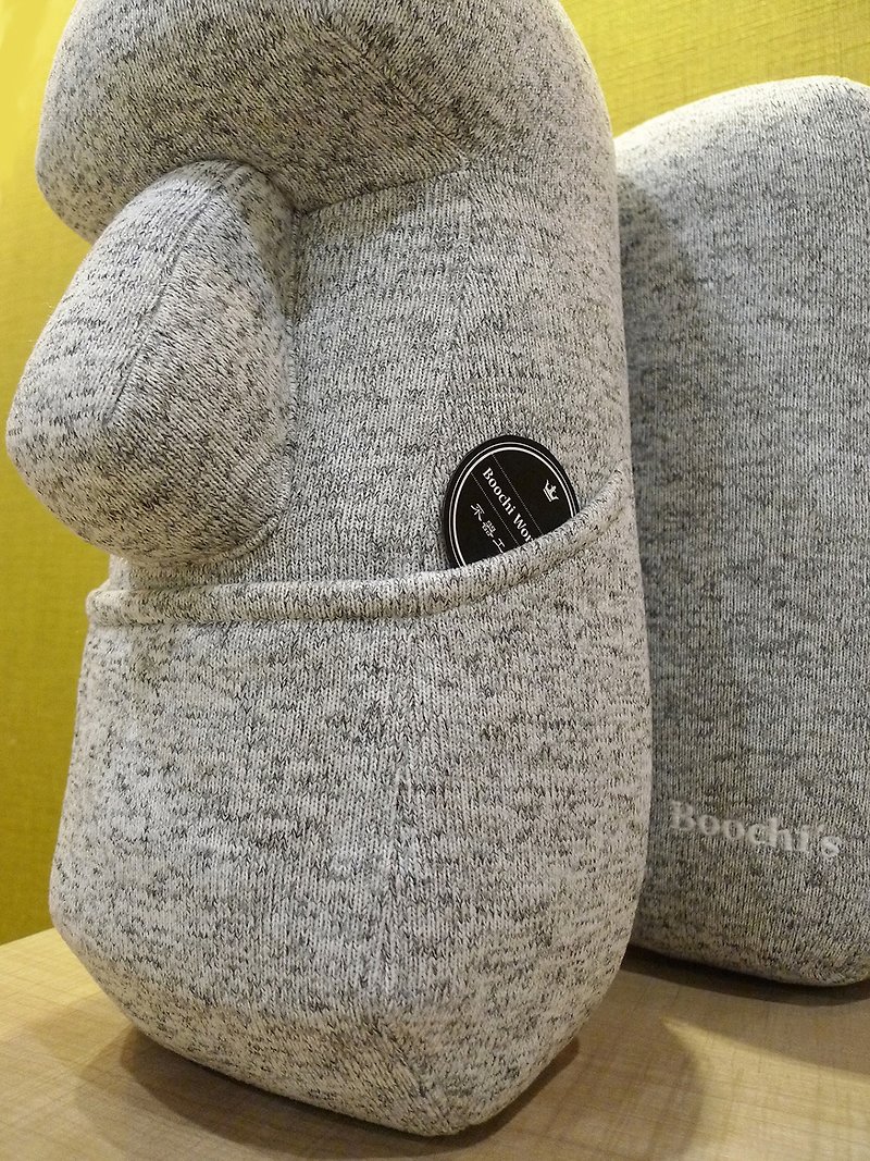 [Smiling Moai] Flower Grey Moai Statue-Big Brother Amo - Pillows & Cushions - Other Materials Gray