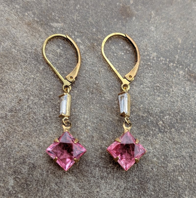 粉紅古董玻璃鋯石黃銅耳環 - 耳環/耳夾 - 玻璃 粉紅色