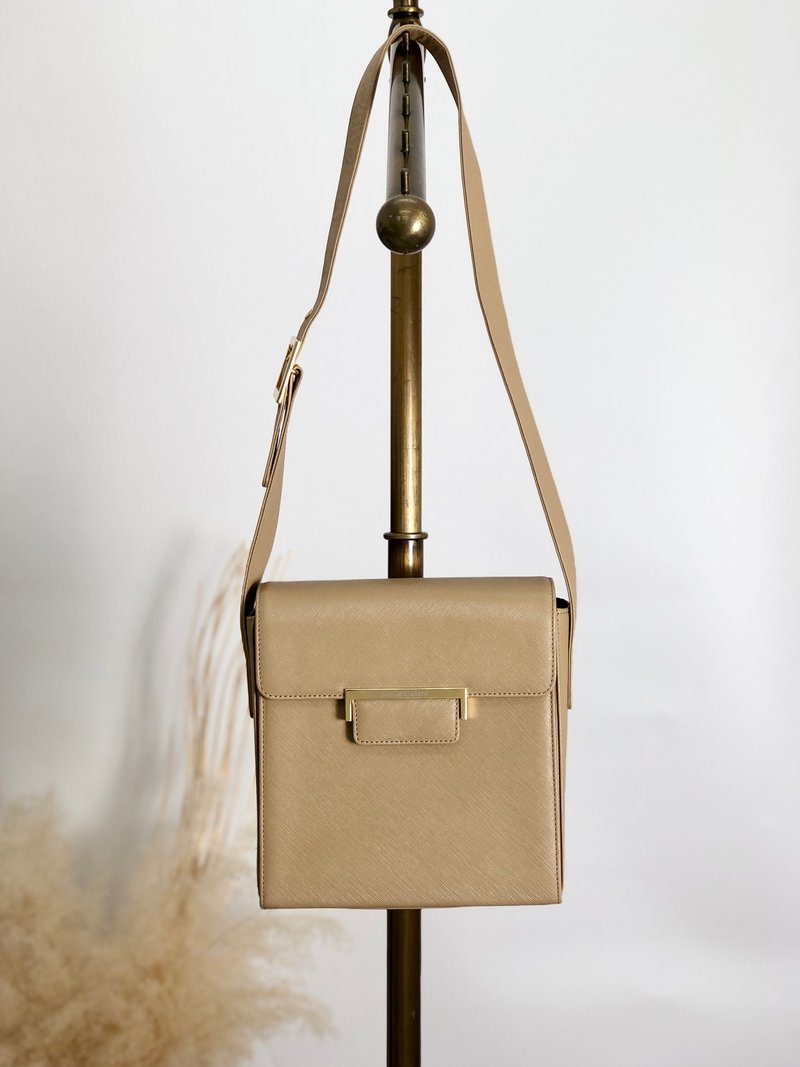 【 日本直送　名牌中古包 】Yves Saint Laurent イヴ・サンローラン ショルダーバッグ ベージュ ロゴ レザー セミショルダー djy2f2 - 側背包/斜背包 - 真皮 咖啡色
