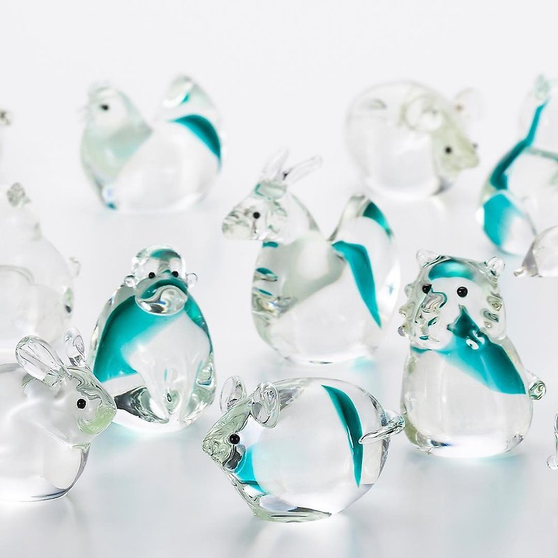 #出版下杀 Japan ADERIA hand-made glass lucky 12 zodiac ornaments / a total of 12 - ของวางตกแต่ง - แก้ว สีใส