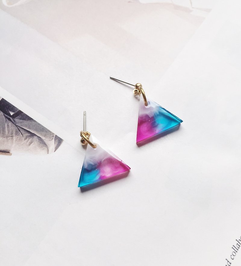 La Don - Triangle Purple Blue Green White 02 Ear Pins / Ear Clips - Earrings & Clip-ons - Acrylic Pink